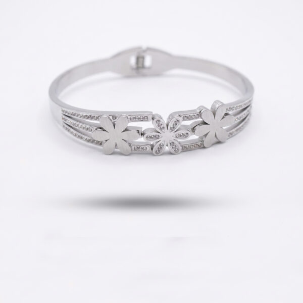 Gardenia Pavé Triple Blossom Bangle – Brushed Silver & Crystal Accent