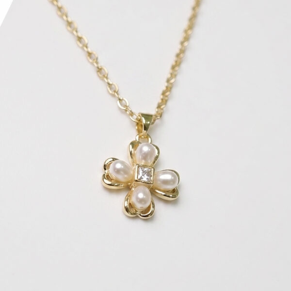 Modern Engraved Eternity Circle Pendant Necklace