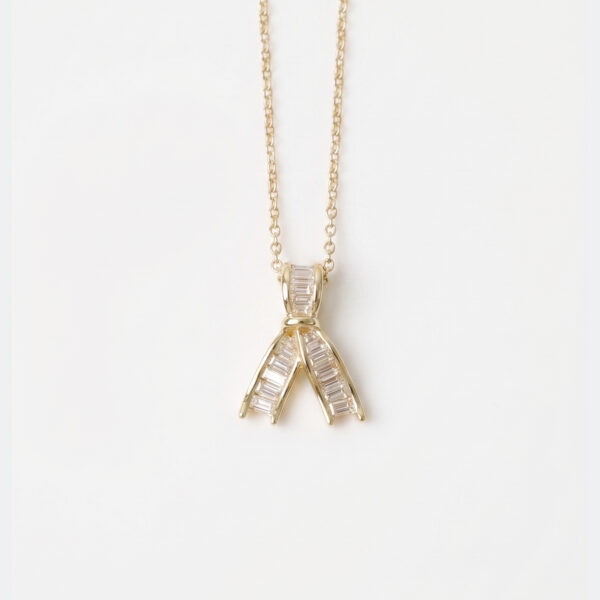 Art Deco Baguette Ribbon Pendant Necklace in Yellow Gold