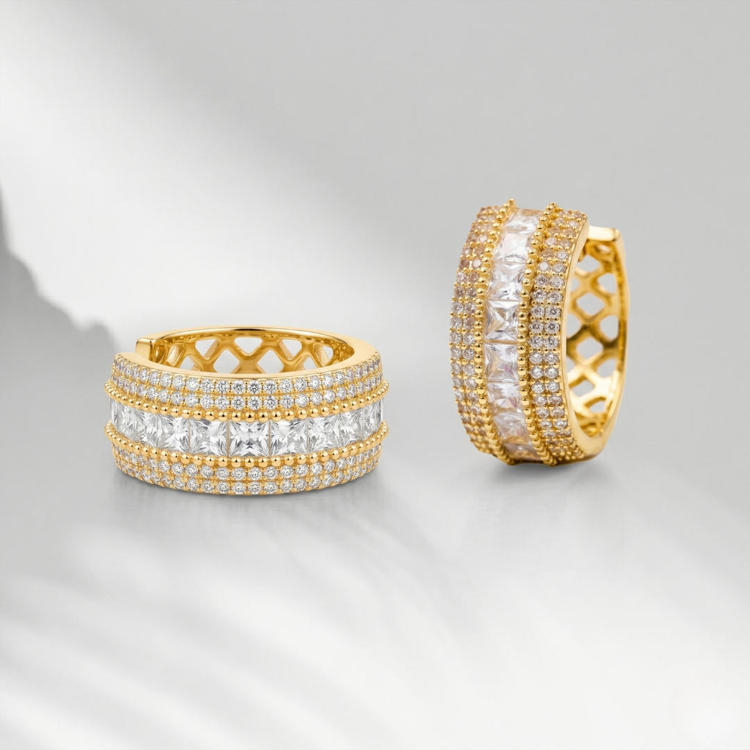 Elegant Gold-Tone Swan Pendant Necklace with Pavé Crystals & Ruby Eye (12)