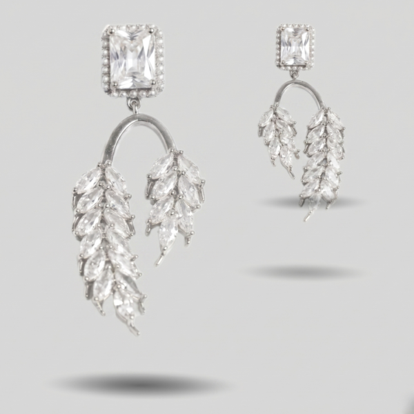 Majestic Laurel Marquis Drop Earrings in Silver